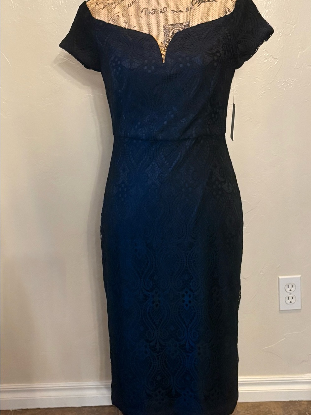 NWT GUESS Black Lace Off Shoulder Cocktail Dress Size 10